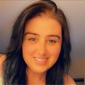 Meet your Posher, Leeanna